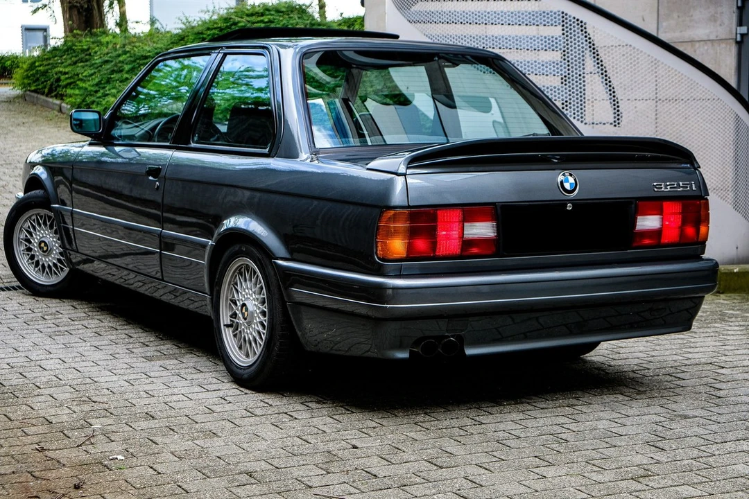 1989 BMW E30 3 Series - Image 3 of 30