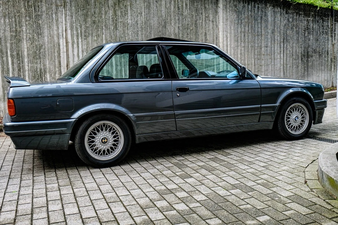 1989 BMW E30 3 Series - Image 4 of 30