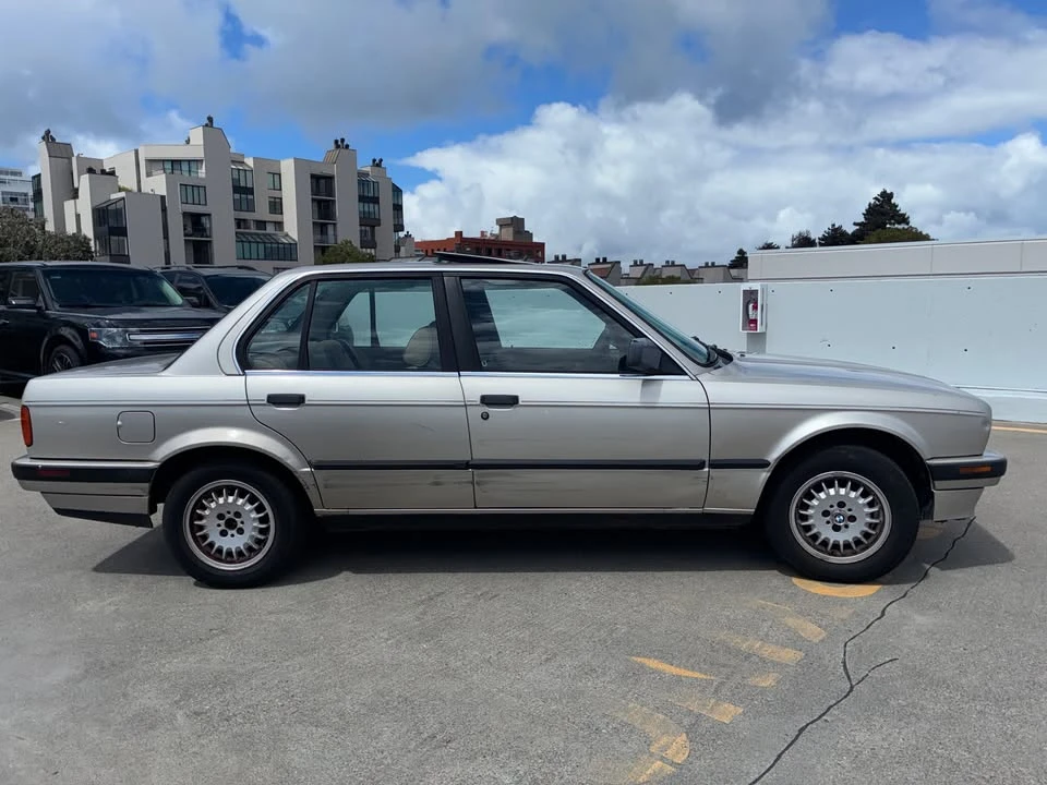 1989 BMW E30 3 Series - Image 2 of 17