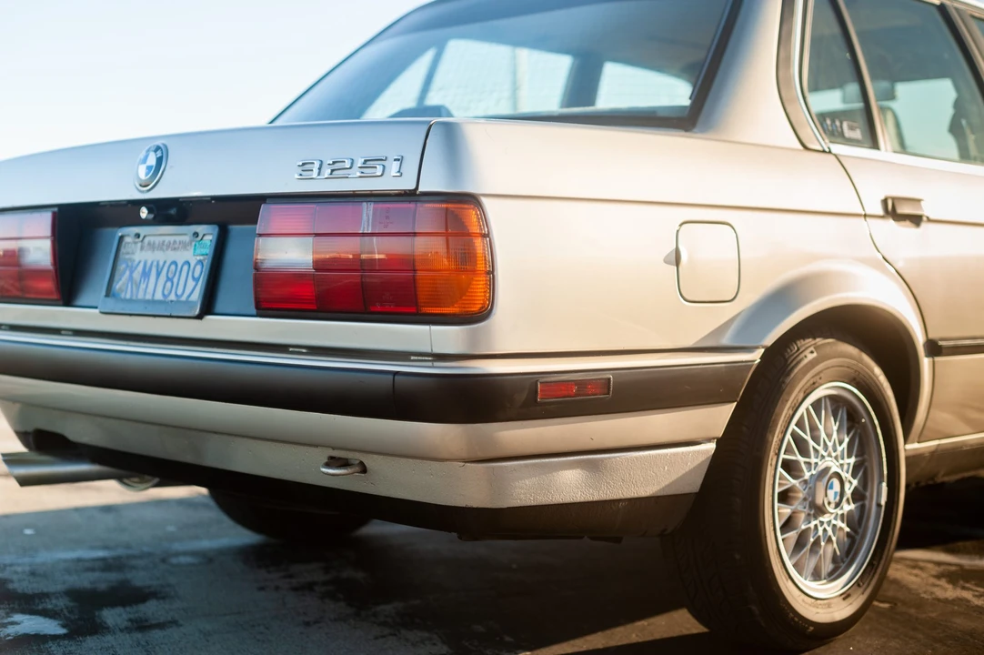 1989 BMW E30 3 Series - Image 13 of 31