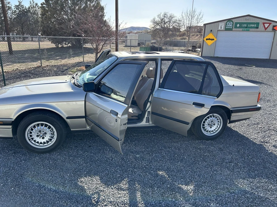 1989 BMW E30 3 Series - Image 16 of 31