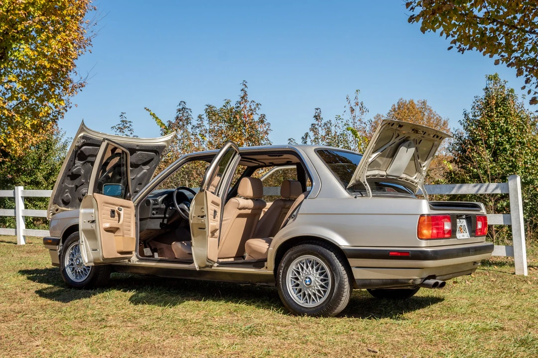 1989 BMW E30 3 Series - Image 13 of 31