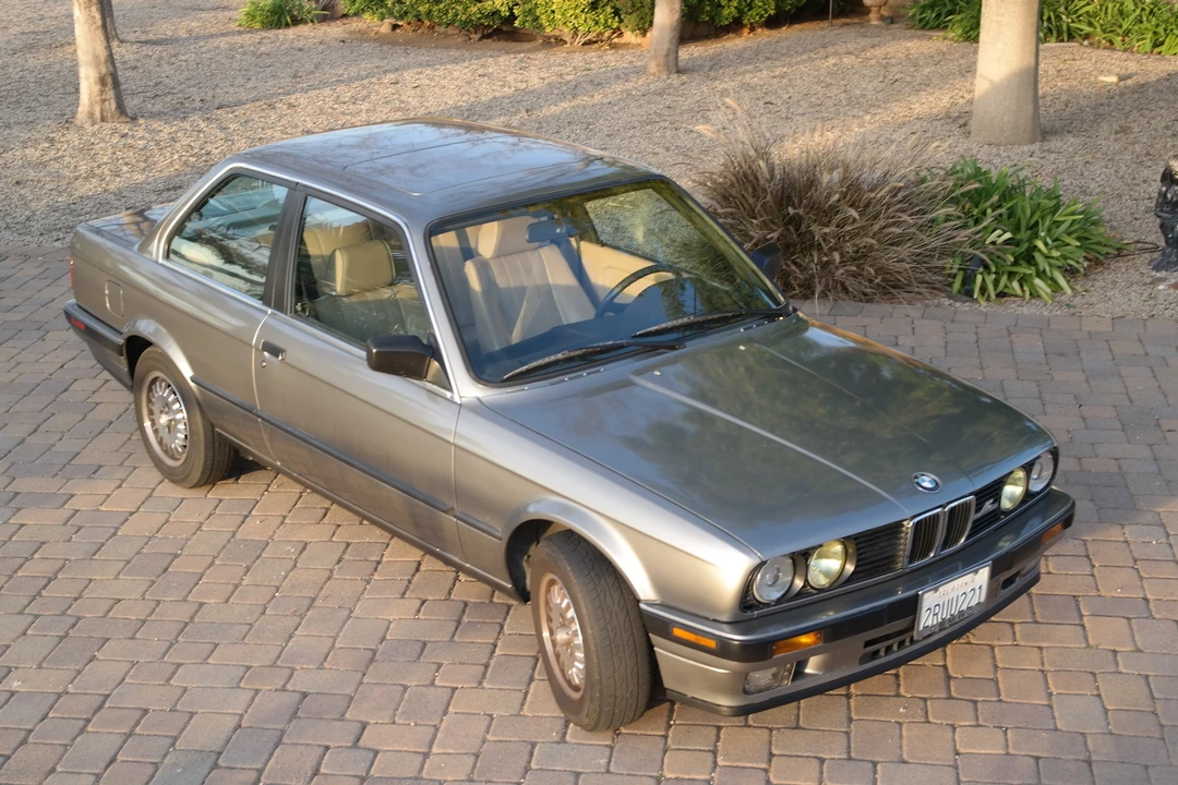1989 BMW E30 3 Series - Image 2 of 31