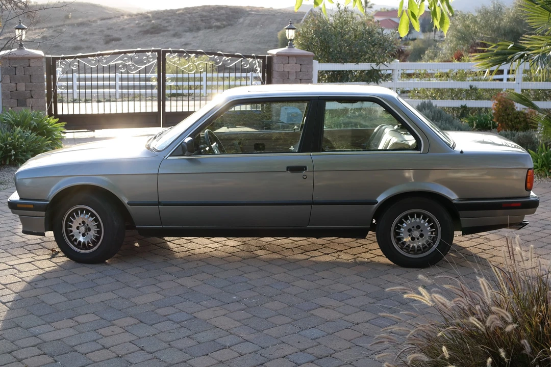 1989 BMW E30 3 Series - Image 6 of 31