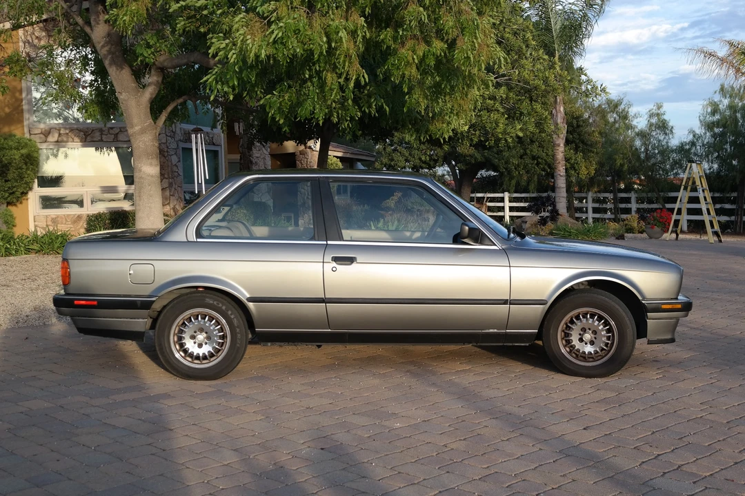 1989 BMW E30 3 Series - Image 10 of 31