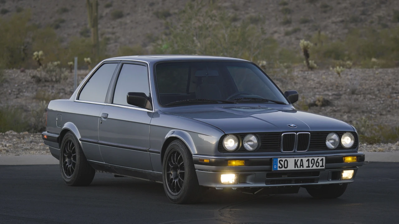1989 BMW E30 3 Series - Image 2 of 31