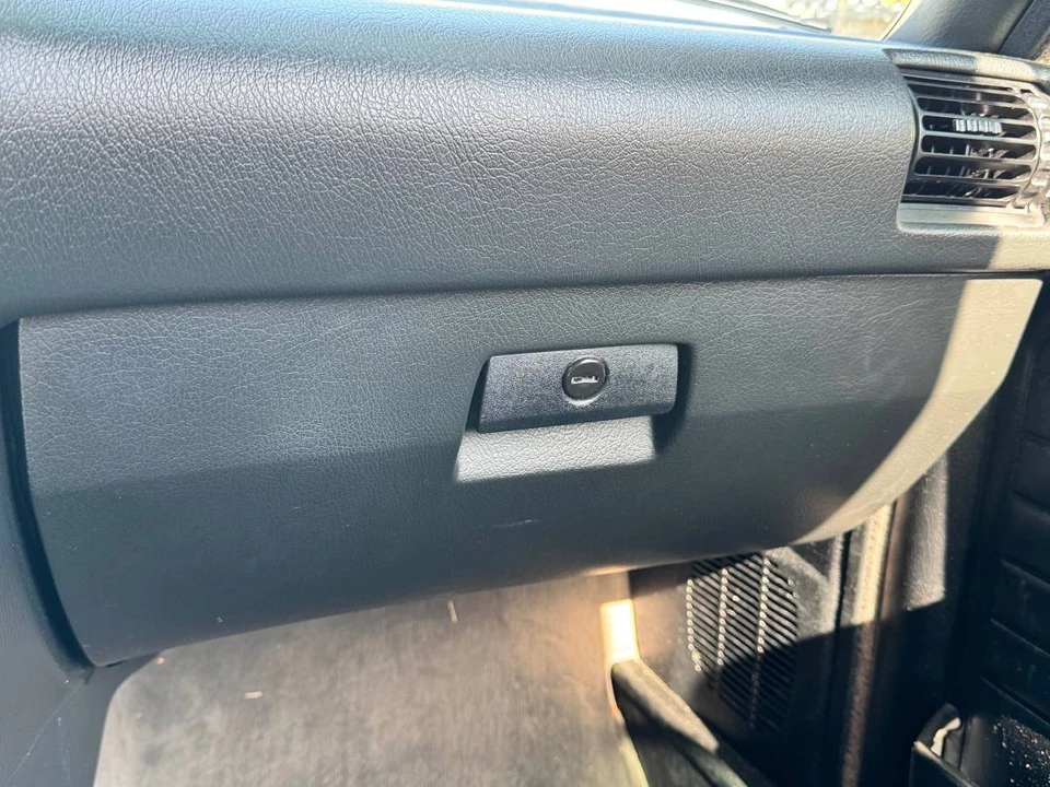 1989 BMW E30 3 Series - Image 24 of 24