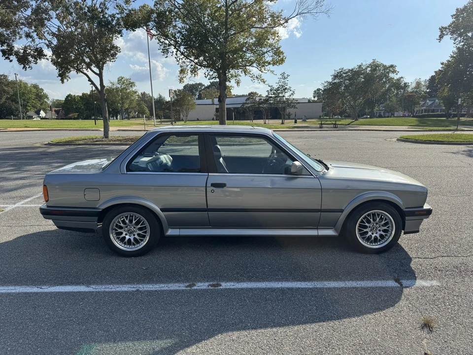 1989 BMW E30 3 Series - Image 12 of 31