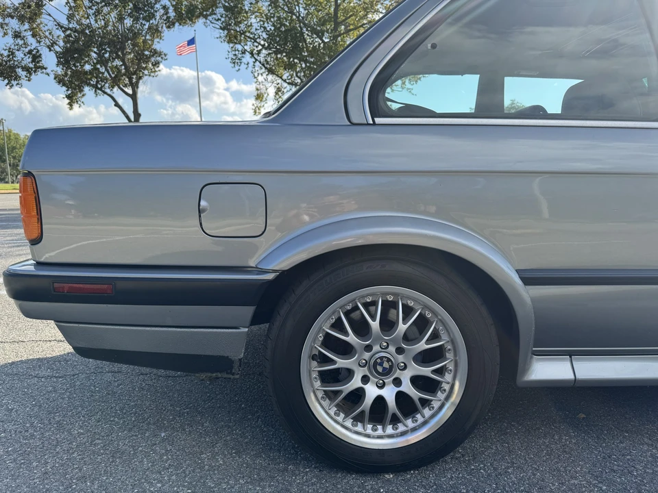 1989 BMW E30 3 Series - Image 16 of 31