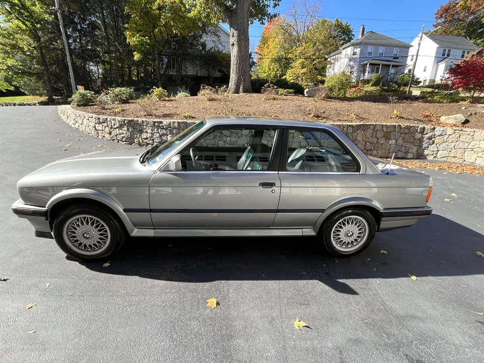 1989 BMW E30 3 Series - Image 3 of 31