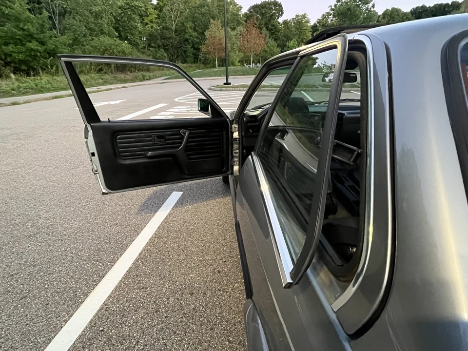 1989 BMW E30 3 Series - Image 17 of 31