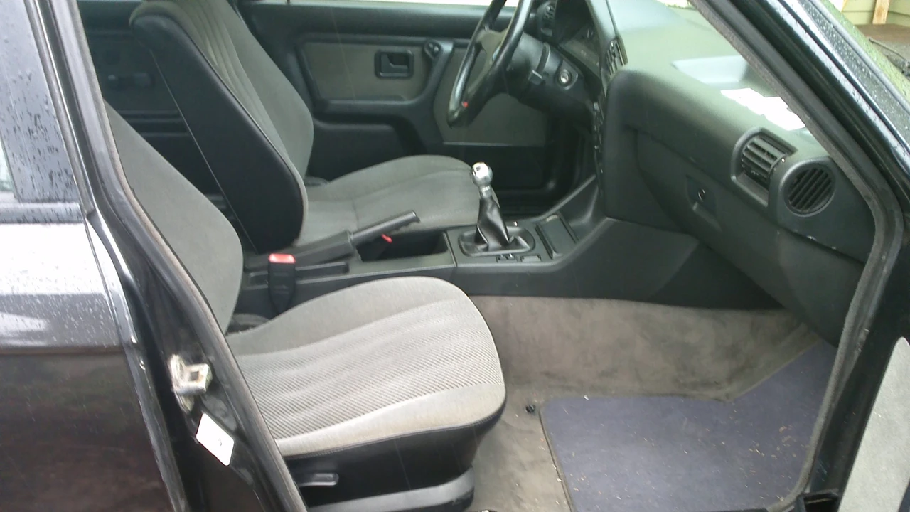 1989 BMW E30 3 Series - Image 21 of 31