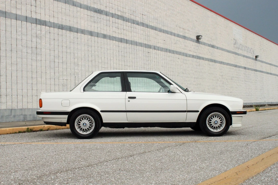 1989 BMW E30 3 Series - Image 14 of 31