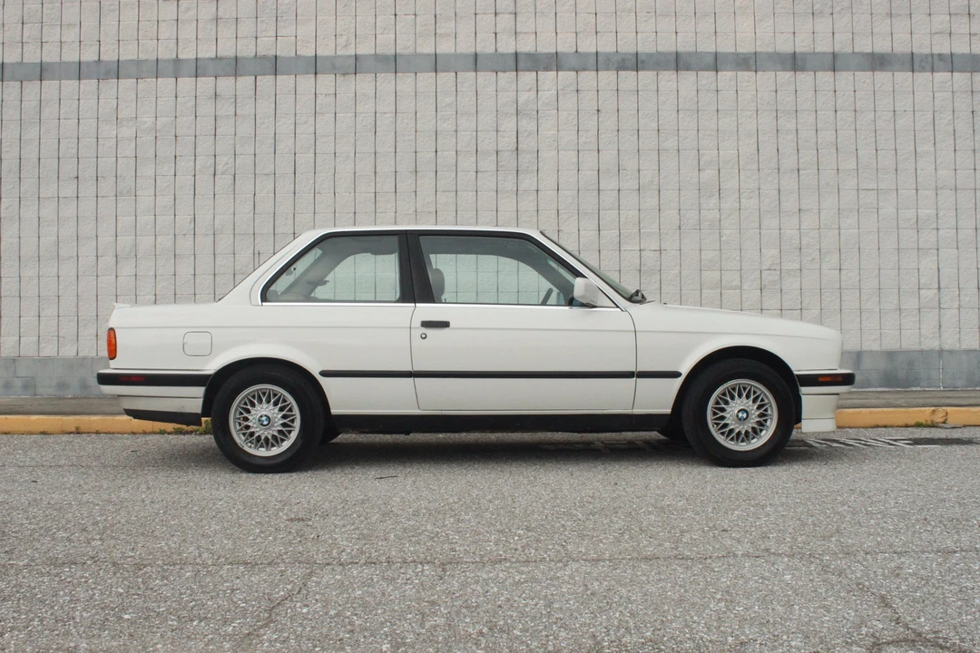 1989 BMW E30 3 Series - Image 13 of 31