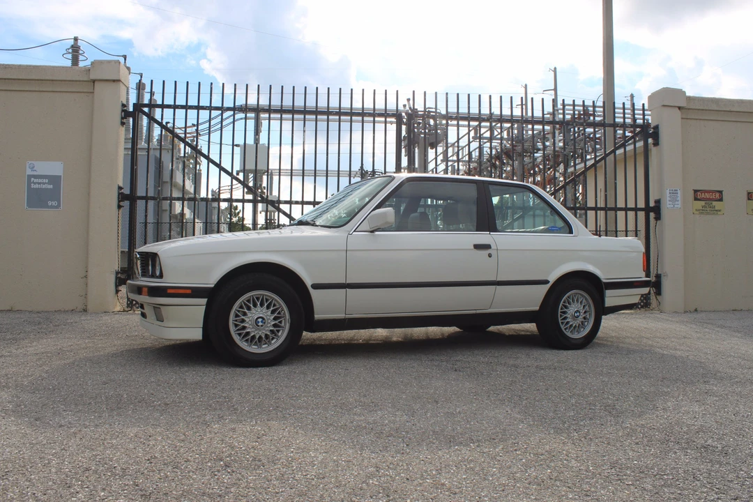 1989 BMW E30 3 Series - Image 21 of 31