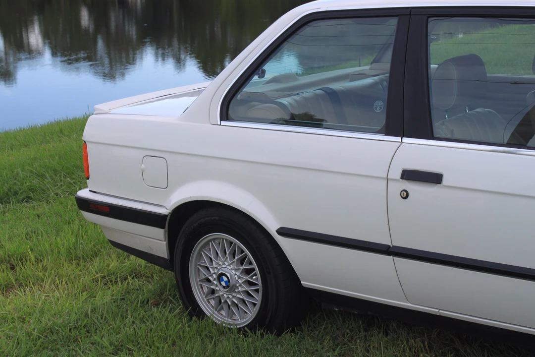 1989 BMW E30 3 Series - Image 24 of 31