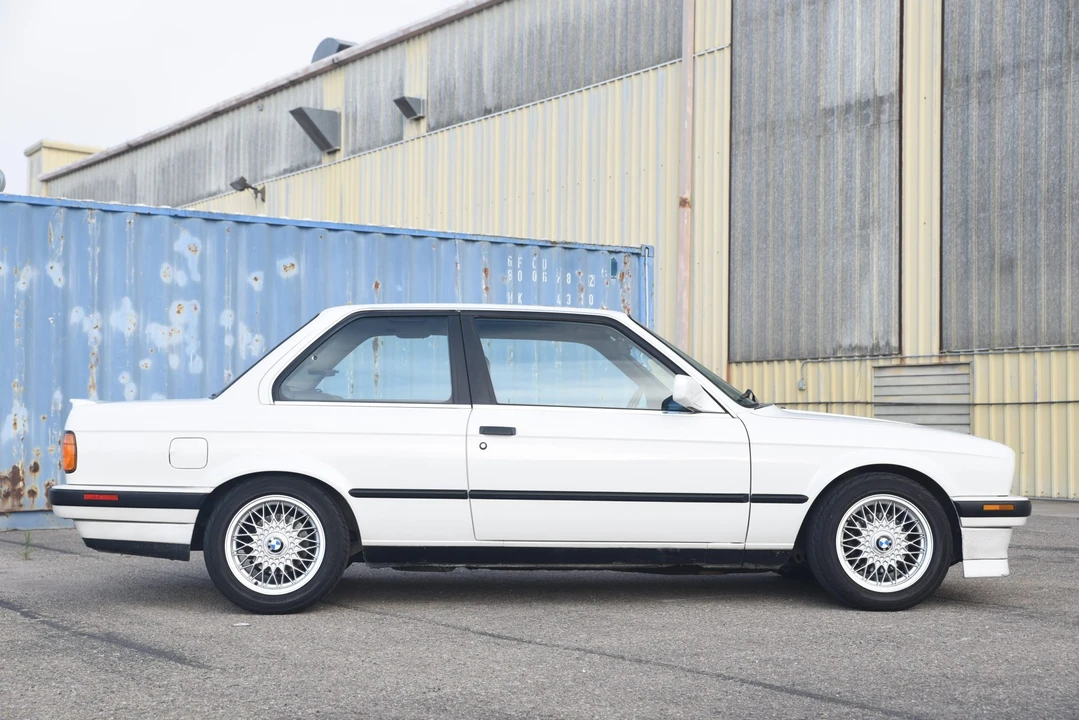 1989 BMW E30 3 Series - Image 6 of 31
