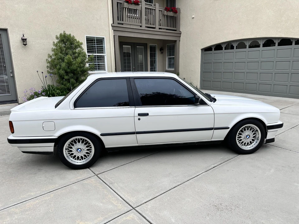 1989 BMW E30 3 Series - Image 11 of 31