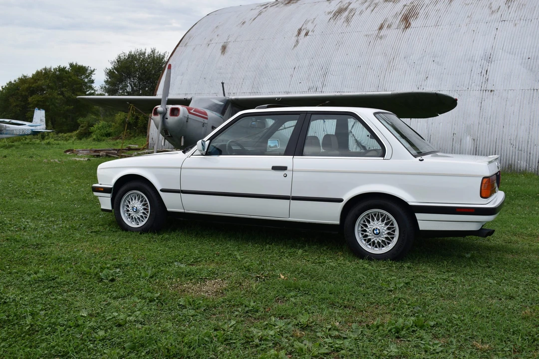 1989 BMW E30 3 Series - Image 15 of 31