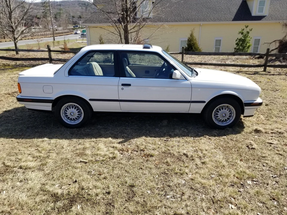 1989 BMW E30 3 Series - Image 3 of 31