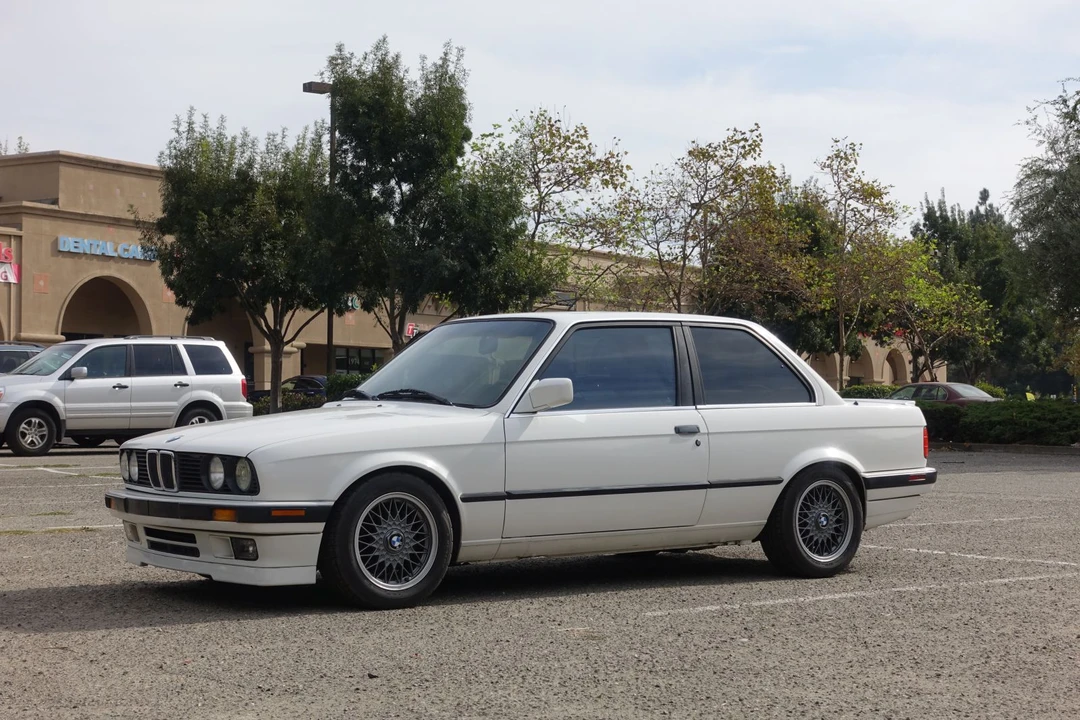 1989 BMW E30 3 Series - Image 16 of 31