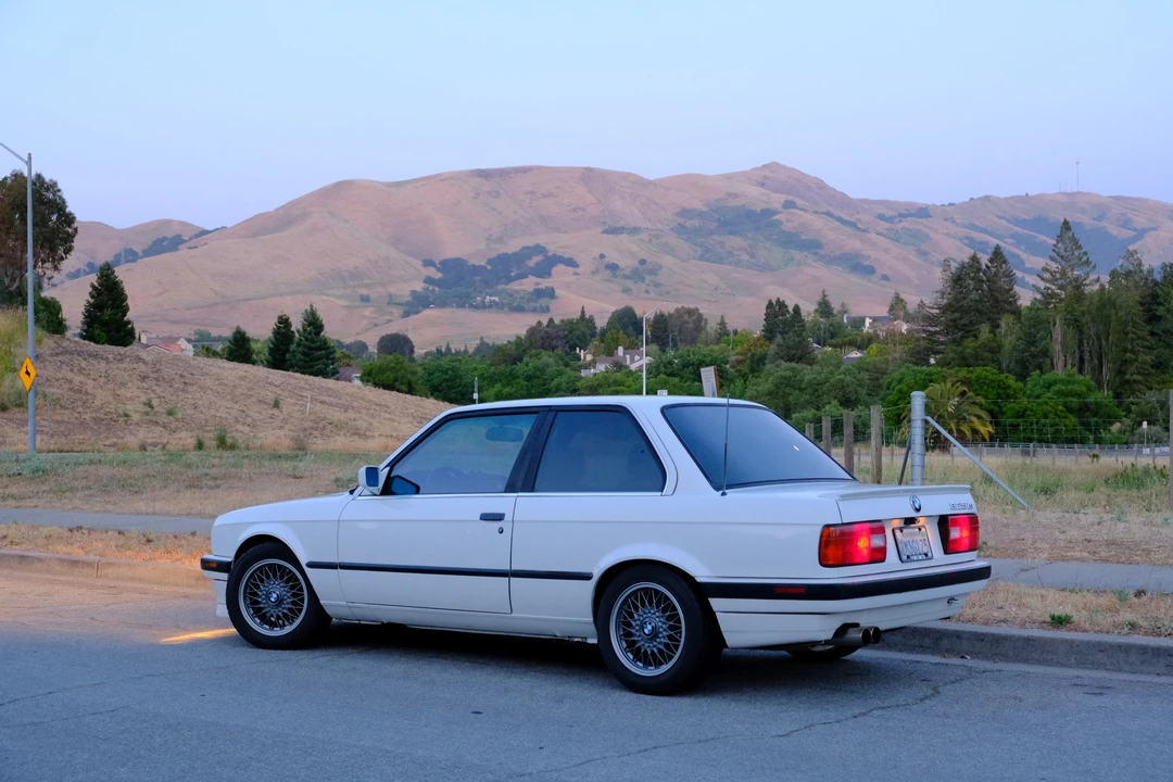 1989 BMW E30 3 Series - Image 3 of 31