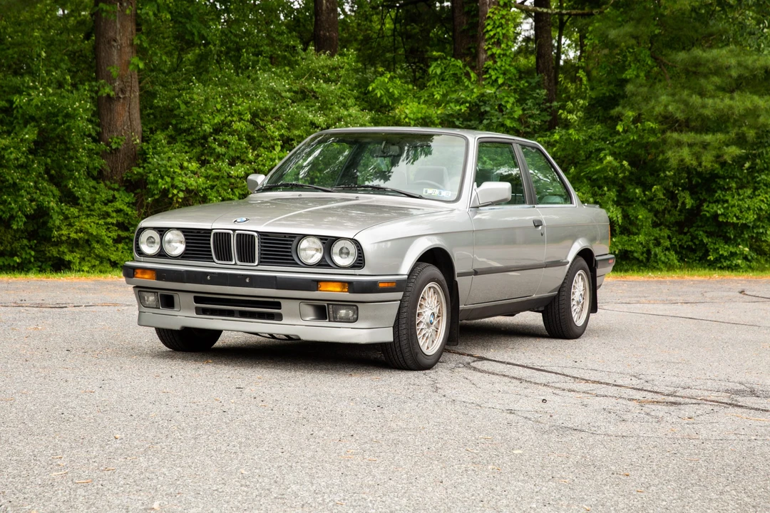 1989 BMW E30 3 Series - Image 2 of 31