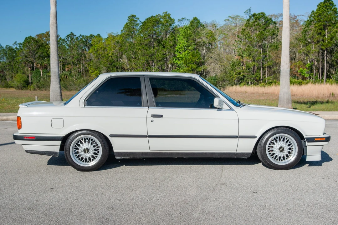 1989 BMW E30 3 Series - Image 9 of 31
