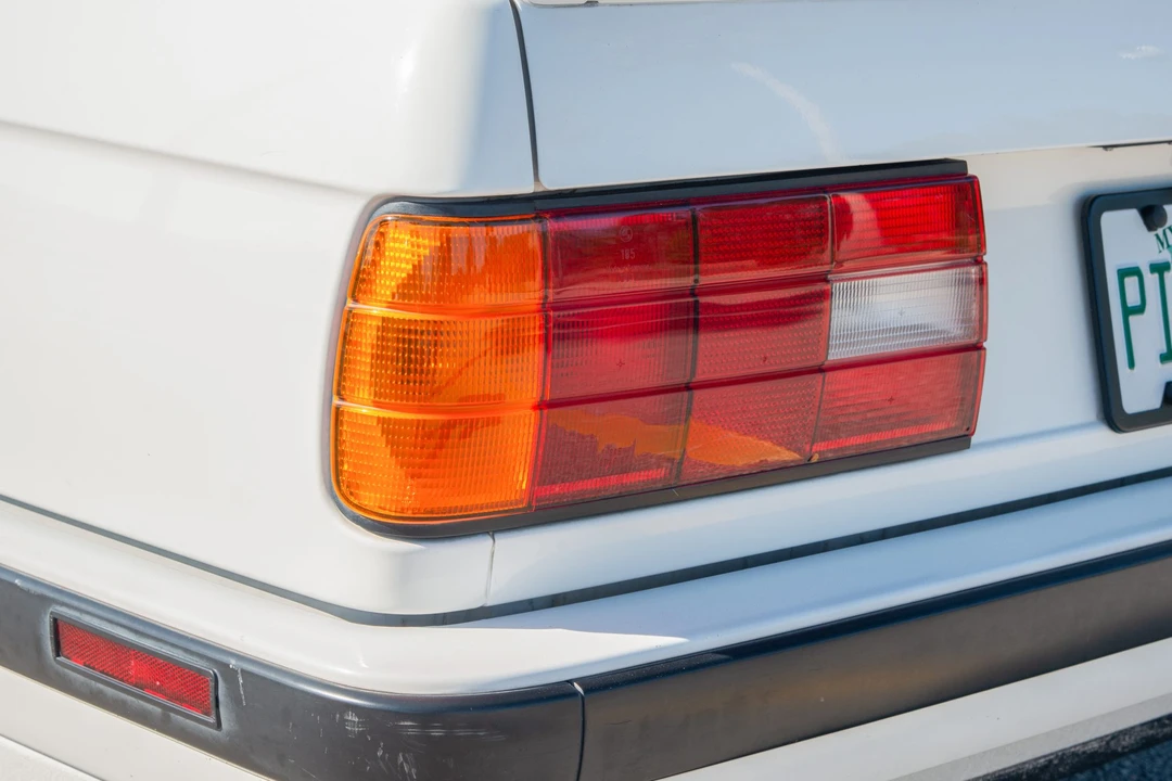 1989 BMW E30 3 Series - Image 13 of 31