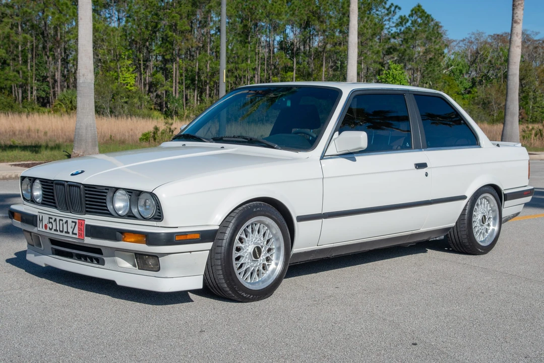 1989 BMW E30 3 Series - Image 2 of 31
