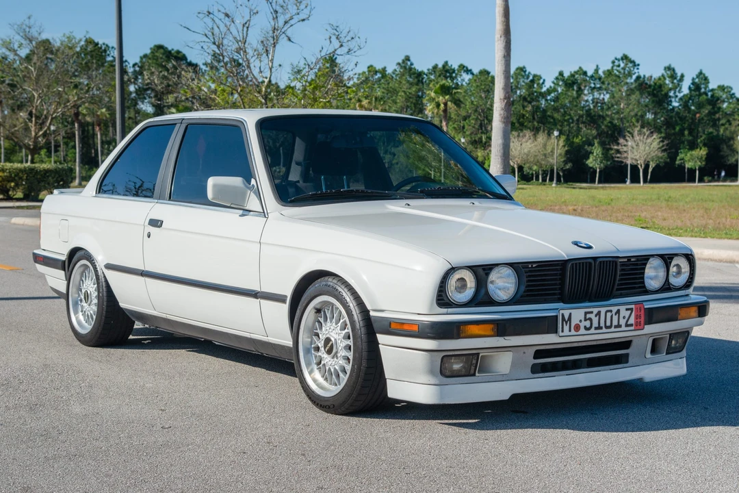 1989 BMW E30 3 Series - Image 2 of 31