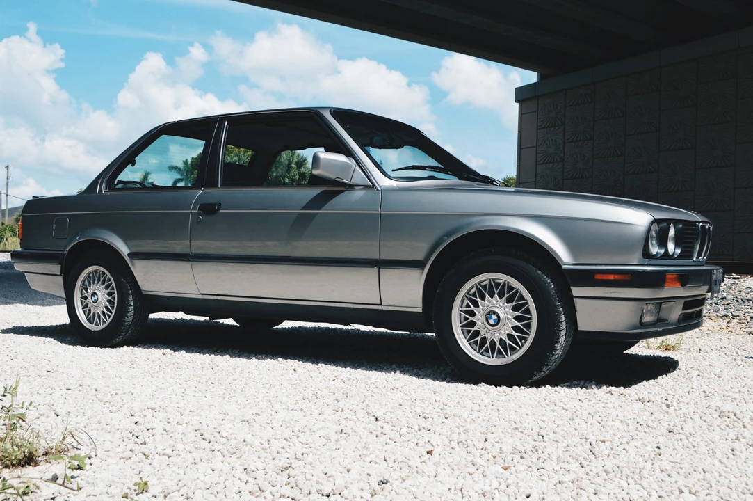 1989 BMW E30 3 Series - Image 3 of 31