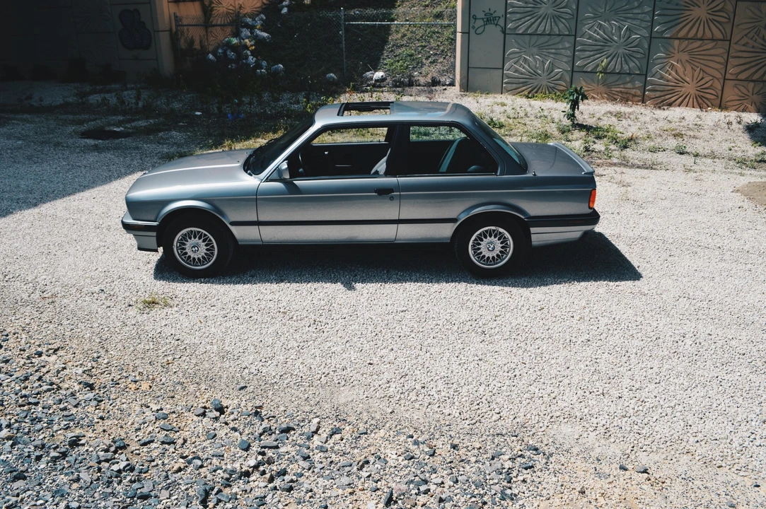 1989 BMW E30 3 Series - Image 9 of 31