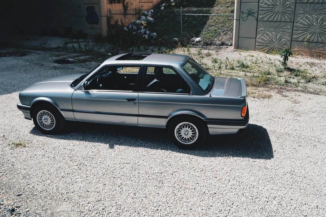 1989 BMW E30 3 Series - Image 11 of 31