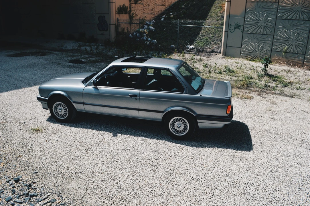 1989 BMW E30 3 Series - Image 12 of 31