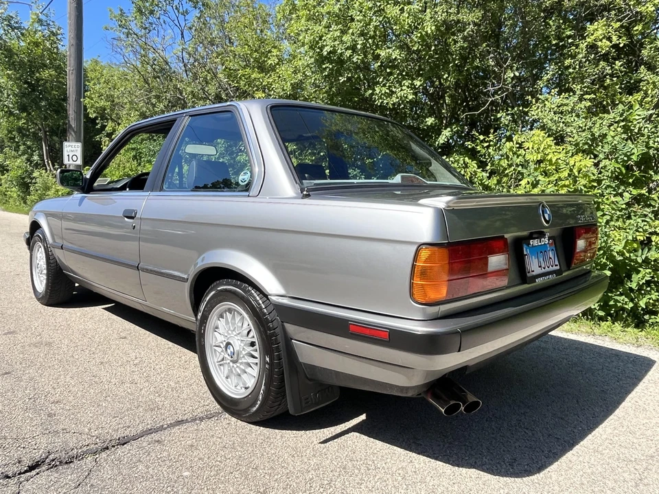 1989 BMW E30 3 Series - Image 8 of 31