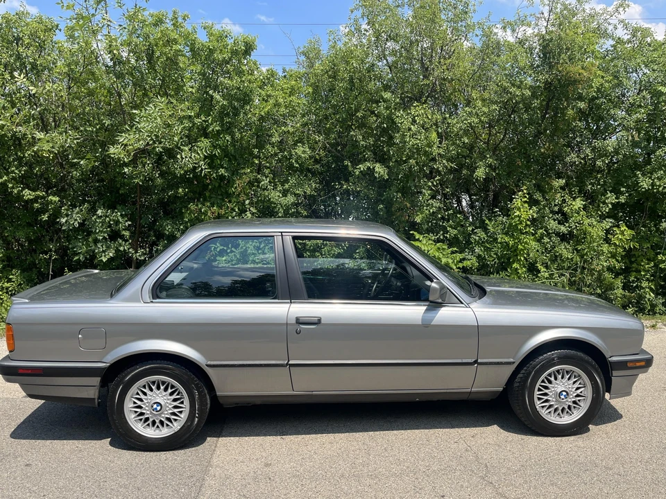 1989 BMW E30 3 Series - Image 16 of 31