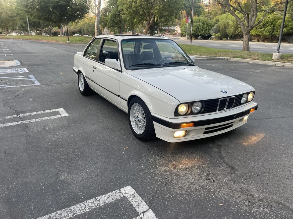 1989 BMW E30 3 Series - Image 20 of 31