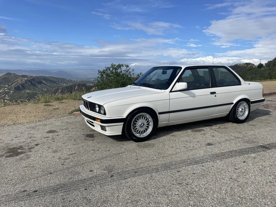1989 BMW E30 3 Series - Image 2 of 31