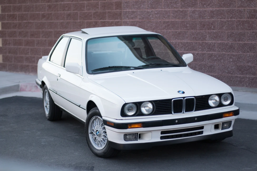 1989 BMW E30 3 Series - Image 3 of 31