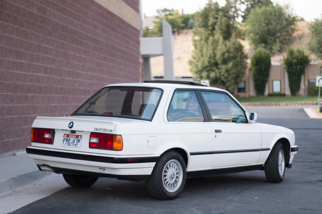 1989 BMW E30 3 Series - Image 4 of 31