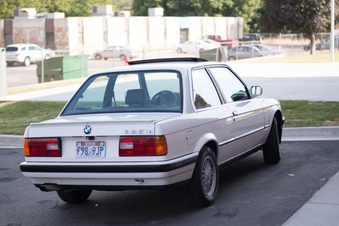 1989 BMW E30 3 Series - Image 11 of 31