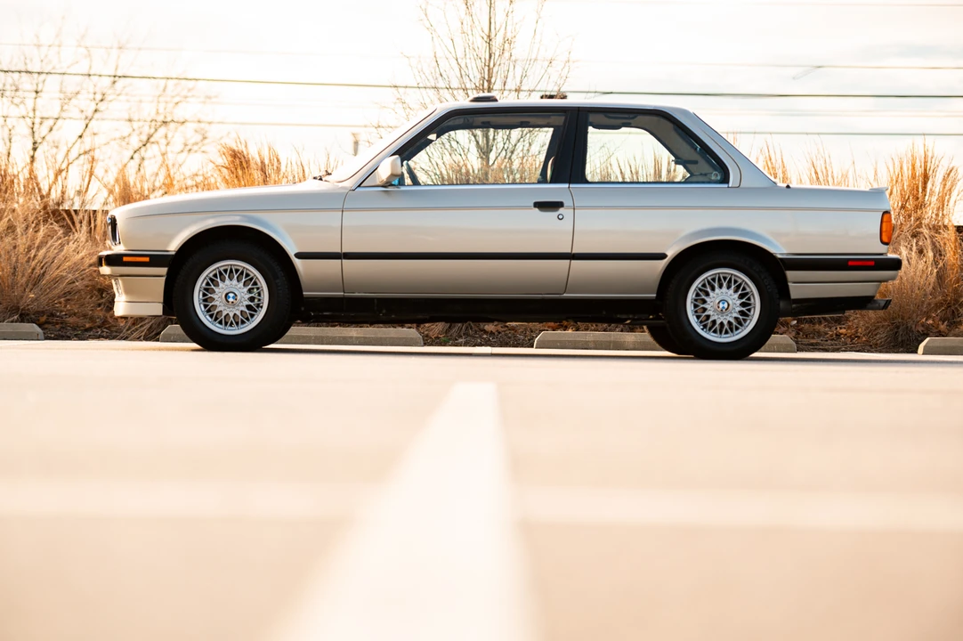 1989 BMW E30 3 Series - Image 4 of 31