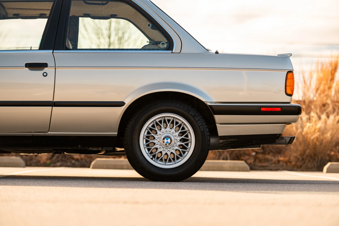 1989 BMW E30 3 Series - Image 17 of 31