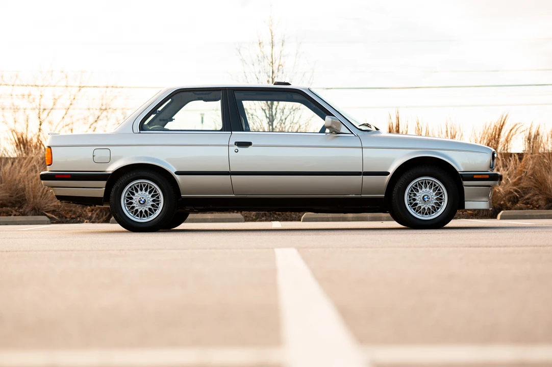 1989 BMW E30 3 Series - Image 8 of 31