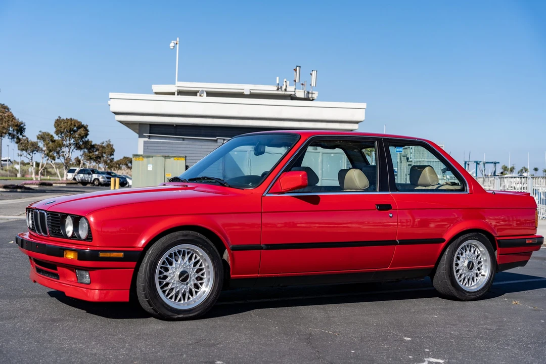 1989 BMW E30 3 Series - Image 2 of 31