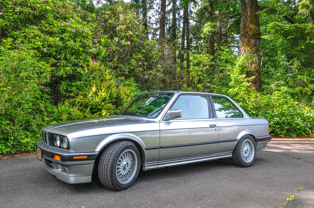 1989 BMW E30 3 Series - Image 2 of 31