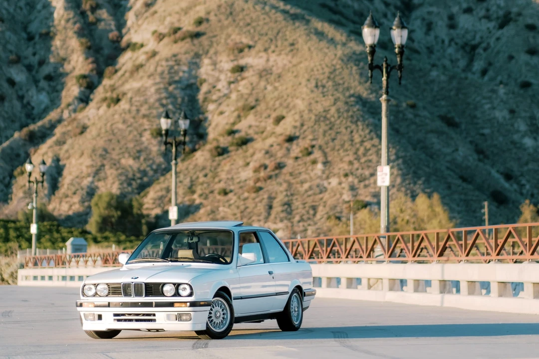 1989 BMW E30 3 Series - Image 2 of 31