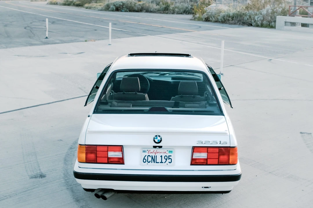 1989 BMW E30 3 Series - Image 25 of 31