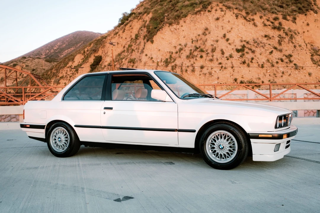 1989 BMW E30 3 Series - Image 19 of 31